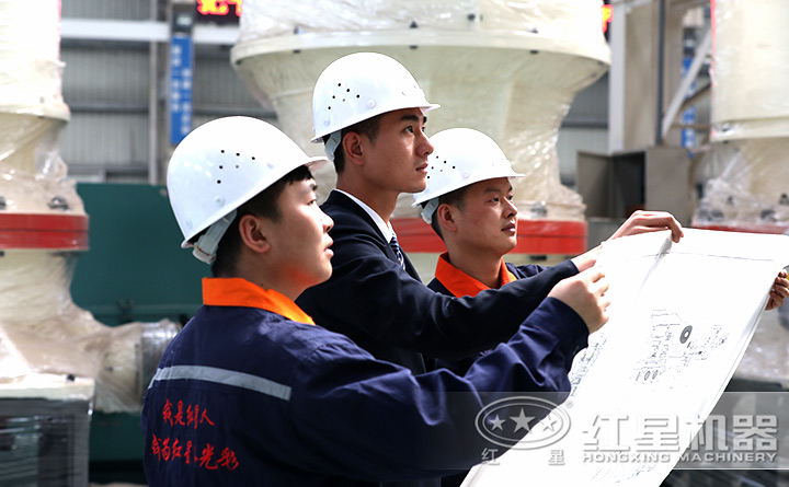 精湛技術(shù)人員現(xiàn)場指導(dǎo)設(shè)備的生產(chǎn)、制造